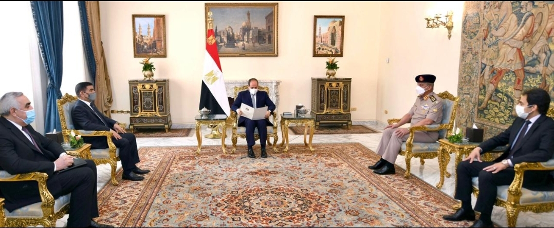 الرئيس السيسي يستقبل وزير الدفاع العراقي 