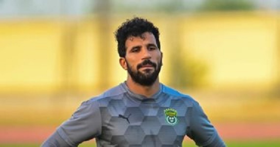 المهدي سيلمان حارس مرمي فريق الاتحاد السكندري