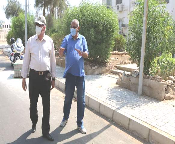 فوده يتابع المشروعات الجارية بمنطقة الهضبة بمدينة شرم الشيخ