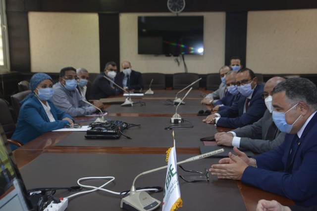 برتوكول تعاون ما بين البنك المصري لتنمية الصادرات ووزارة الأوقاف بالبحر الأحمر لنقل 1253 ورشة حرفيين بالغردقة