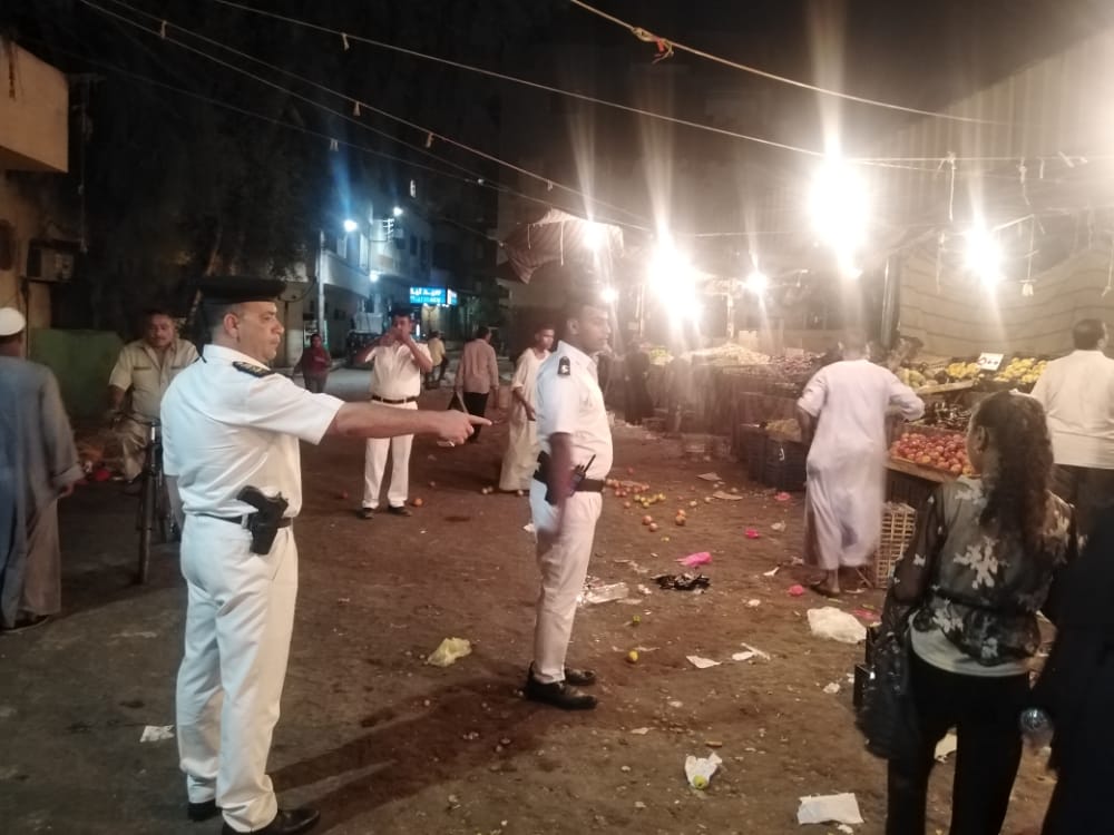 تحرير ٧٠ محضر وتنفيذ ٣٩ إزالة إدارية فى حملة للمرافق بمدينة الأقصر 
