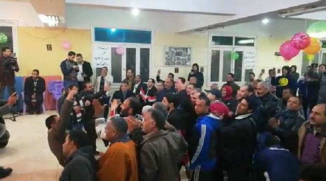 فرحه اهالى قرية نجريج بفوز صلاح بجائزة افضل لاعب .. بالفيديو