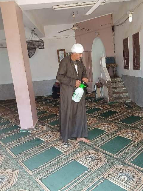 تكثيف أعمال التطهير والتعقيم بالمساجد