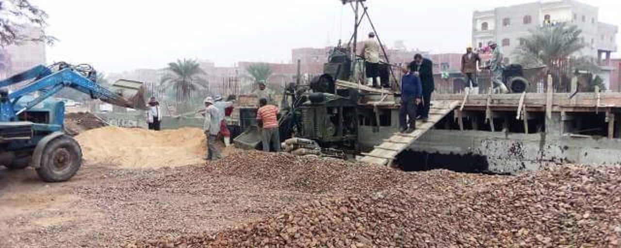 انتظام سير الأعمال الإنشائية بمجمع المصالح بديرب نجم