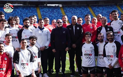 زيارة الرئيس السيسي للمنتخب