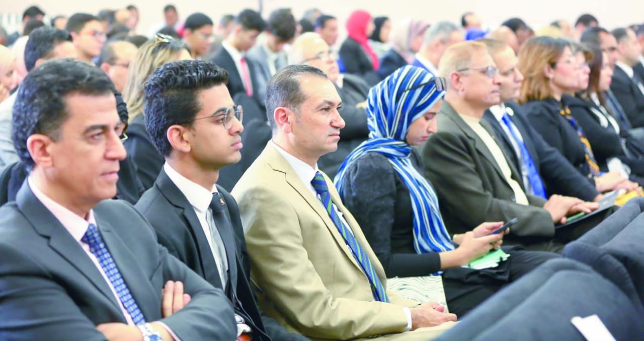 الحوار  الوطني مصر‭ ‬ــ‭ ‬السيسى‭ ‬‭.. ‬معاً‭ ‬نكمل‭ ‬المسيرة