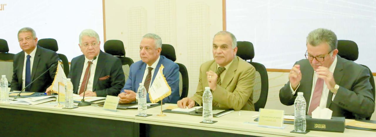 الحوار  الوطني مصر‭ ‬ــ‭ ‬السيسى‭ ‬‭.. ‬معاً‭ ‬نكمل‭ ‬المسيرة