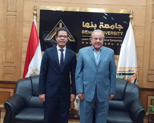 صفوت زهران يهنىء الجيزاوى لتوليه رئاسة جامعة بنها