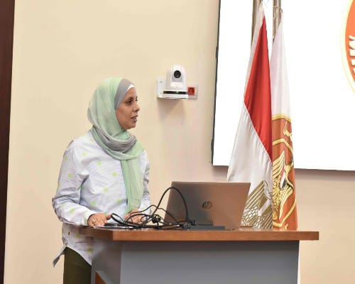 وزير العمل يوجه بالتفتيش على المنشآت لتطبيق إجراءات الصحة المهنية