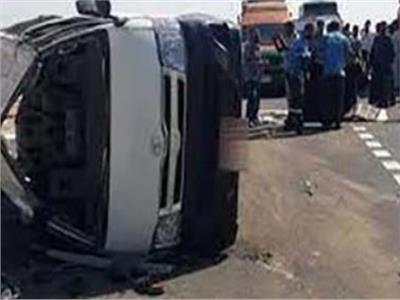 إصابة 15 شخصاً في انقلاب ميكروباص بطريق الحادثة – القناطر الخيرية