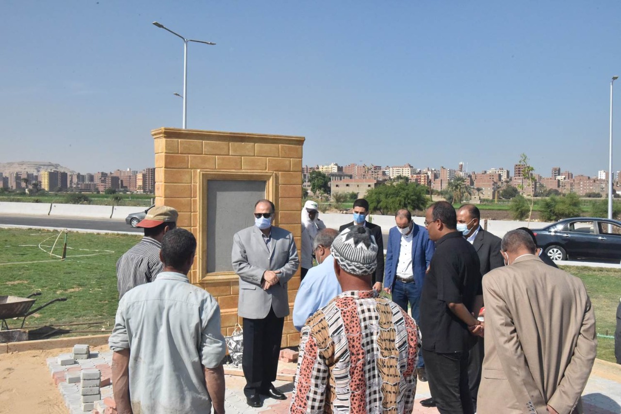 محافظ أسيوط يتفقد الأعمال النهائية لمحور الهضبة الغربية وتطوير الطريق الدائرى