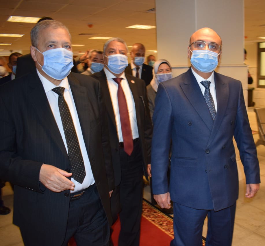 بالصور ...إفتتاح مكتب الشهر العقارى بمقر هيئة النيابة الإدارية 