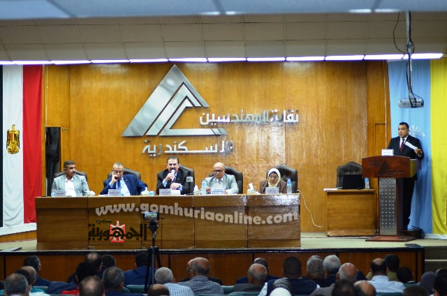 الحوار المفتوح بين نقيب  المهندسين ومهندسى الإسكندريه