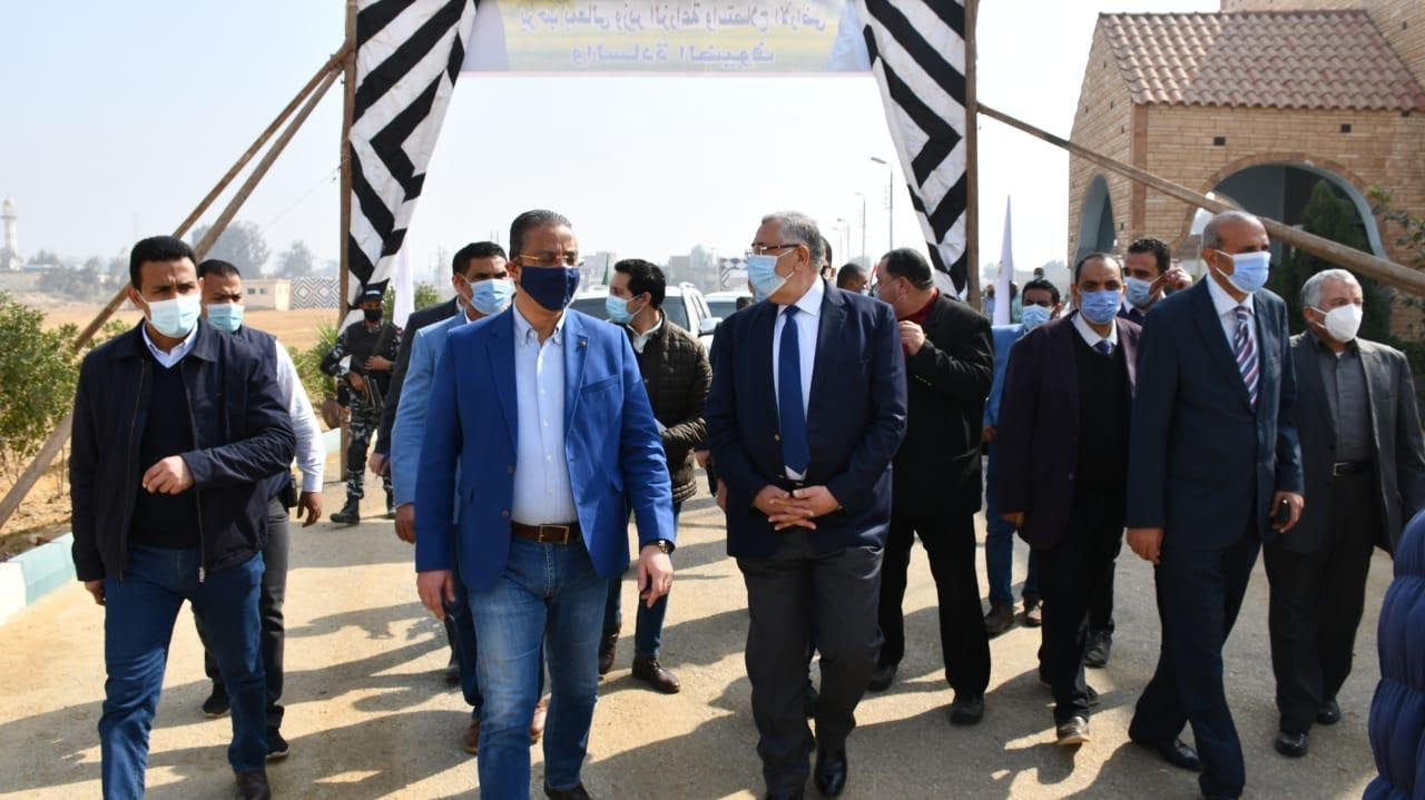 وزير الزراعة بالفيوم يؤكد ضرورة استغلال كافة المساحات الخالية بمزارع إنتاج الشتلات
