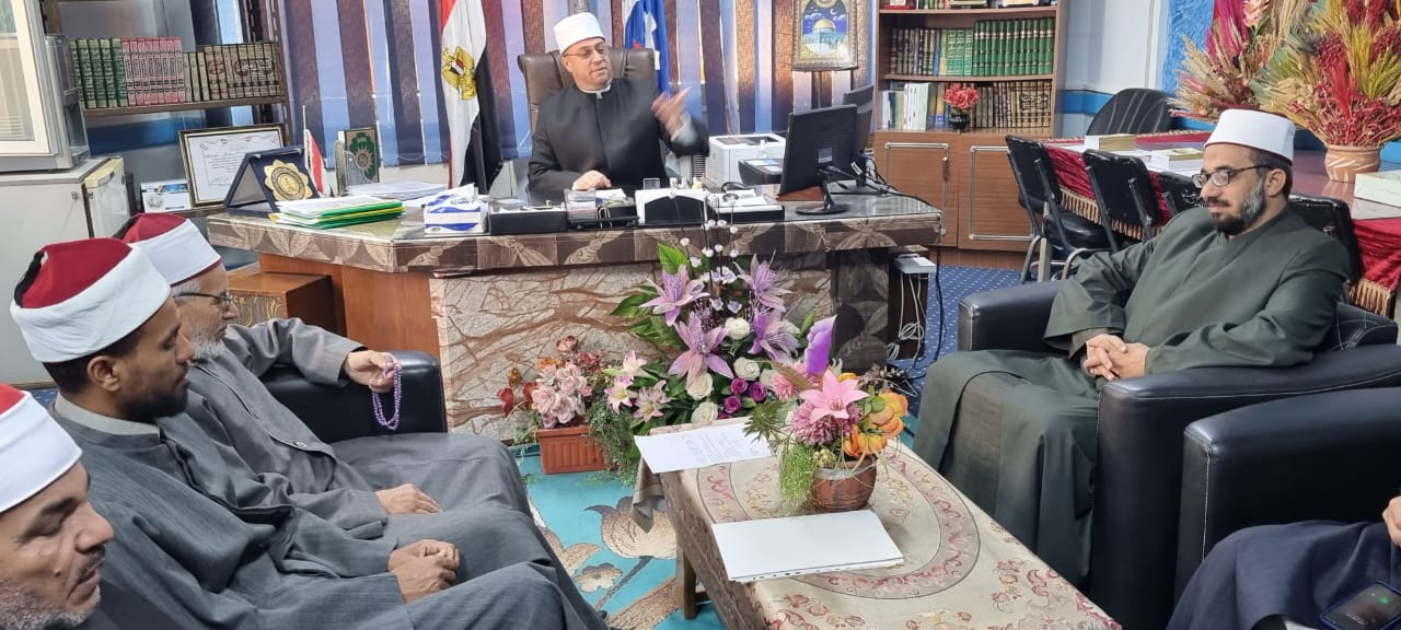 أوقاف السويس تناقش الإستعدادات لشهر رمضان المبارك 