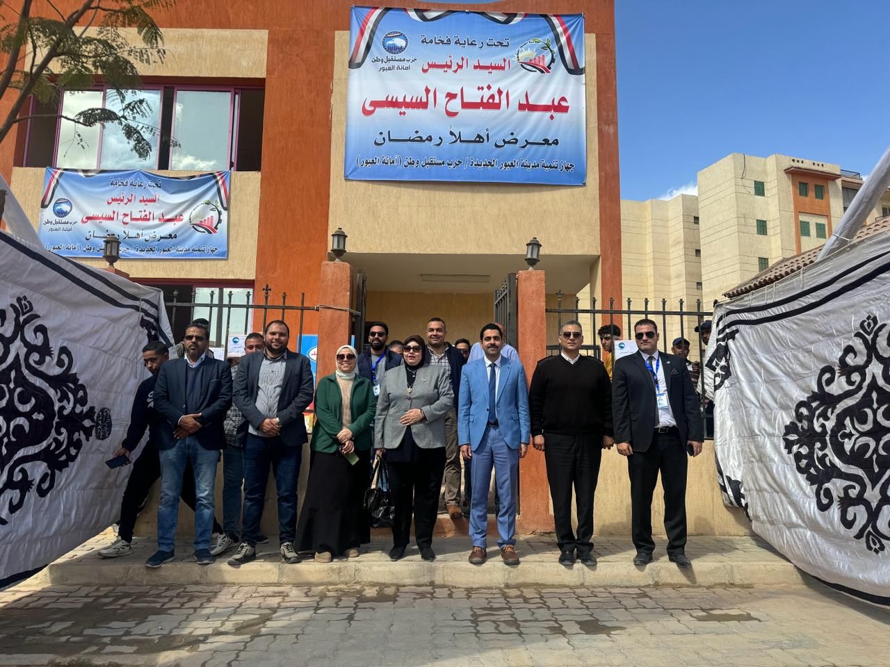 رئيس الجهاز: بيع محال تجارية وصيدلية بالعبور الجديدة