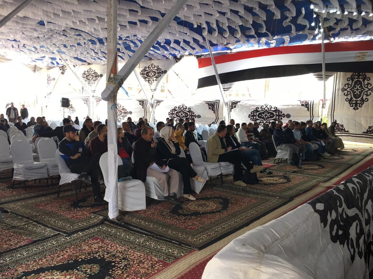 رئيس الجهاز: بيع محال تجارية وصيدلية بالعبور الجديدة