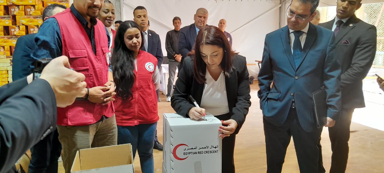 وزيرة الإدماج والقطاع التطوعي بمالطا تطلع على جهود الهلال الأحمر 
