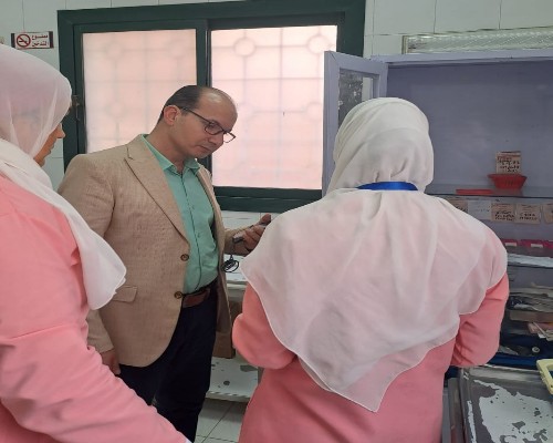 وكيل وزارة الصحة بالقليوبية يتفقد الوحدة الصحية بميت نما