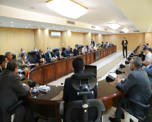 سعفان ومحافظ الفيوم يلتقيان العمالة العائدة من الخارج لمساعدتهم في عمل مشروعات صغيرة