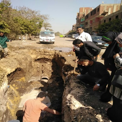 مياه القليوبية تواصل اصلاح كسر مفاجئ بخط طرد 