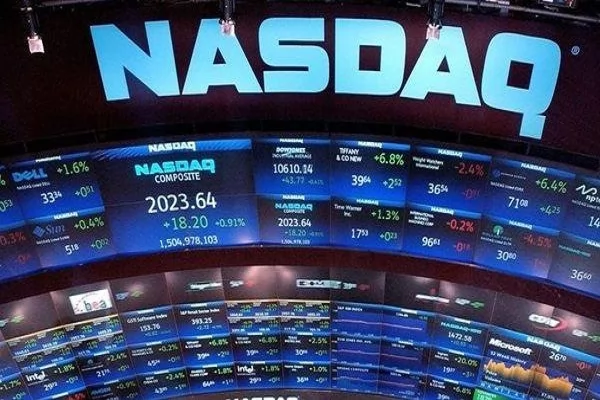 العقود الآجلة لمؤشر ناسداك الأميركي يقفز بنحو 2% 