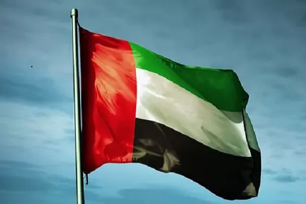 الإمارات: أنظمة الدفاع الجوي تتعامل مع تهديدات صاروخية 