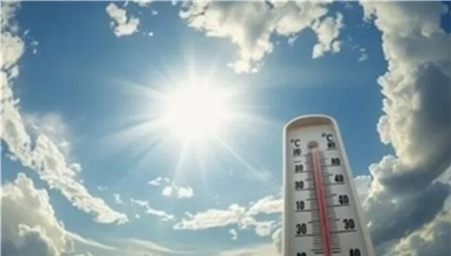 الأرصاد: طقس مائل للحرارة اليوم وأمطار محتملة والعظمي بالقاهرة 24 