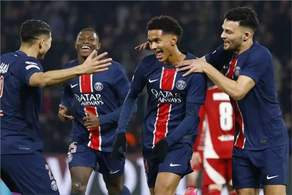 باريس ينهى الشوط الاول بالتقدم بهدف أمام ليفربول 