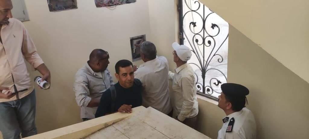 تنفيذ 20 قرار غلق وتشميع وازالة فى حملة بمدينة العبور