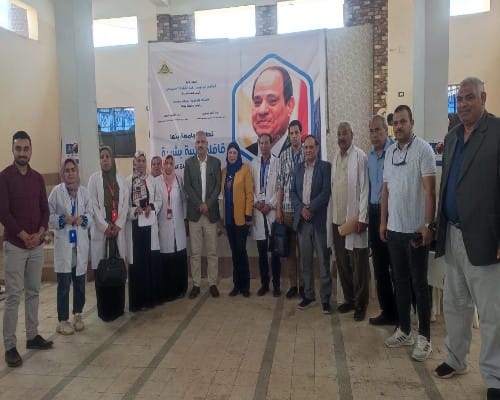  علاج ٣٩٠ حالة فى قافلة طبية لجامعة بنها بقرية ميت كنانة بطوخ
