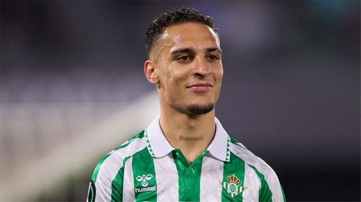 انتونى لاعب  ريال بيتيس
