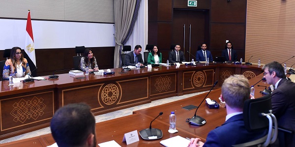 استقبال وفد الخزانة الامريكية بمقر الحكومة