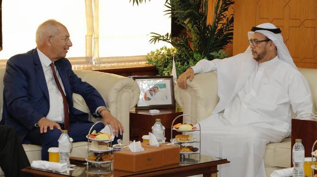 وفد من المنطقة الاقتصادية لقناة السويس يبحث الفرص الاستثمارية مع مسؤولي المنطقة الحرة بعجمان