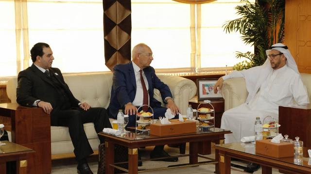 وفد من المنطقة الاقتصادية لقناة السويس يبحث الفرص الاستثمارية مع مسؤولي المنطقة الحرة بعجمان