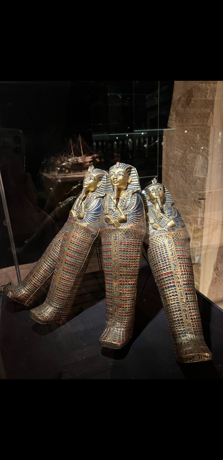 كنوز مقبرة توت عنخ آمون يعرض حاليا في موسكو