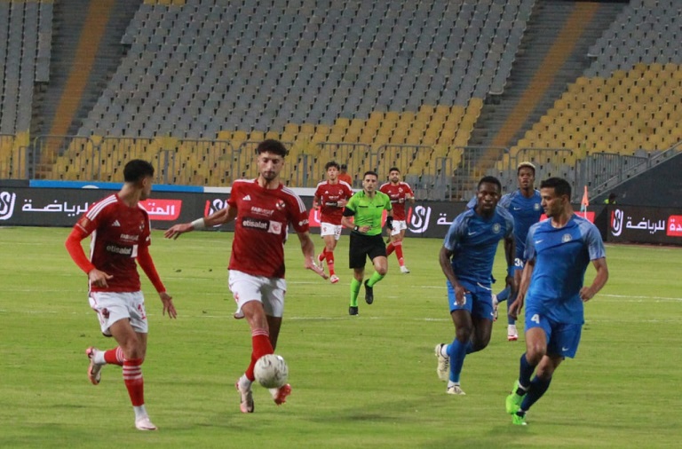 الأهلي ضد سموحة