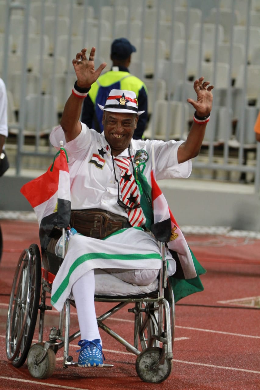  عشاق الزمالك فى انتظار التتويج باللقب الغالى .. صور 