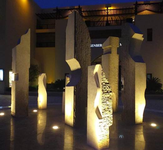 كرنفال مصر الدولي للفنون يحتفل بالذكرى المئوية لفك رموز حجر رشيد 