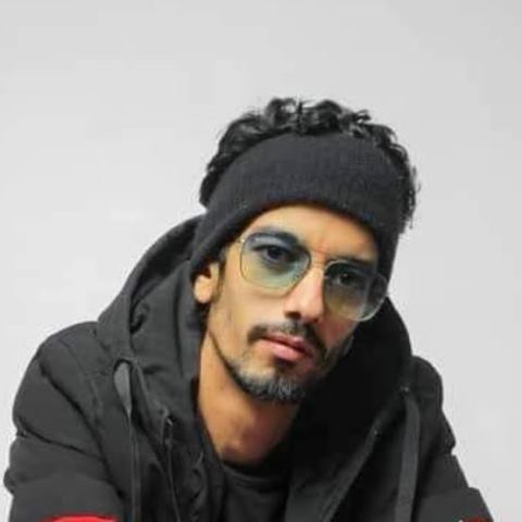 لموزع الموسيقي القدير أسامة عبد الهادي