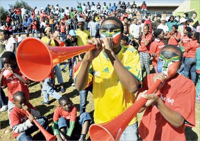 علم مصر يُزين حفل افتتاح أمم أفريقيا 2021.. فيديو