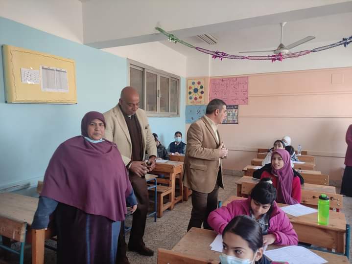 سعيد ندا يتفقد مدارس إدارة العبور التعليمية.. صور