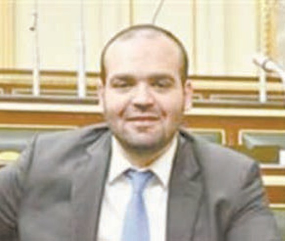 النائب كريم طلعت السادات