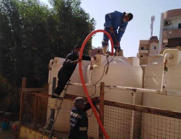  مياه البحر الأحمر تعلن بدء حملة تطهير خزانات المدارس.. بالصور