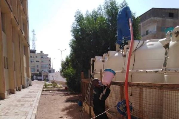  مياه البحر الأحمر تعلن بدء حملة تطهير خزانات المدارس.. بالصور