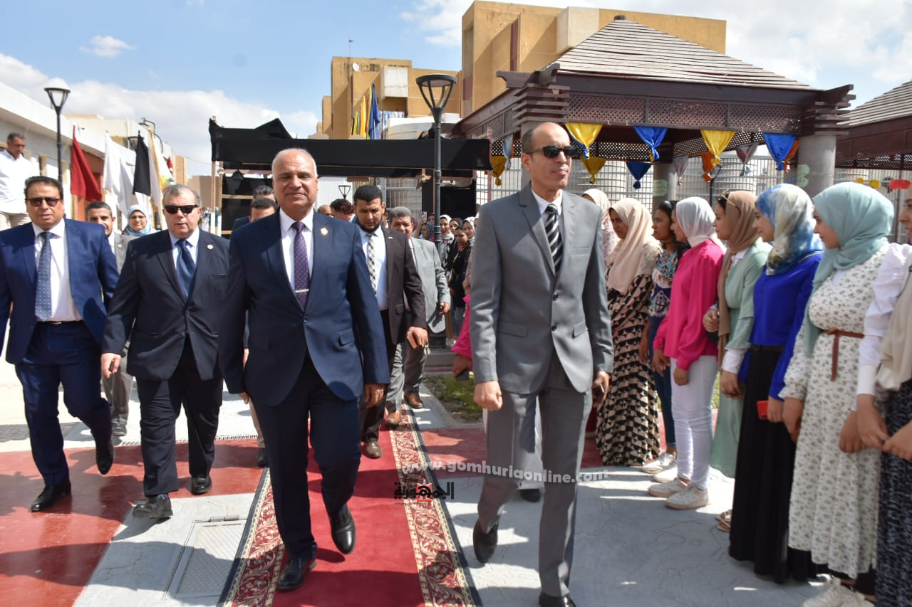 رئيس جامعة السادات يتفقد إنتظام الدراسة بكلية التربية للطفولة المبكرة