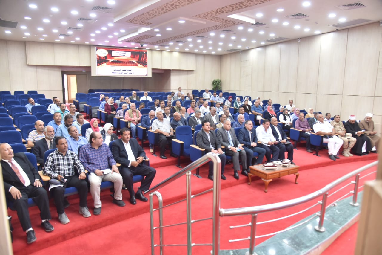 محافظ مطروح يعقد المجلس التنفيذى لمحافظة مطروح 