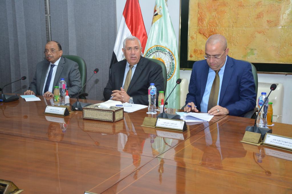 وزراء التنمية المحلية والزراعة والاسكان