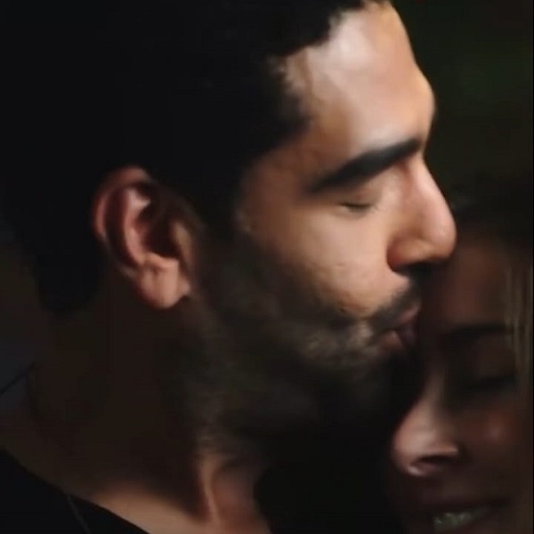 عائشة بن أحمد ومحمد كيلاني 