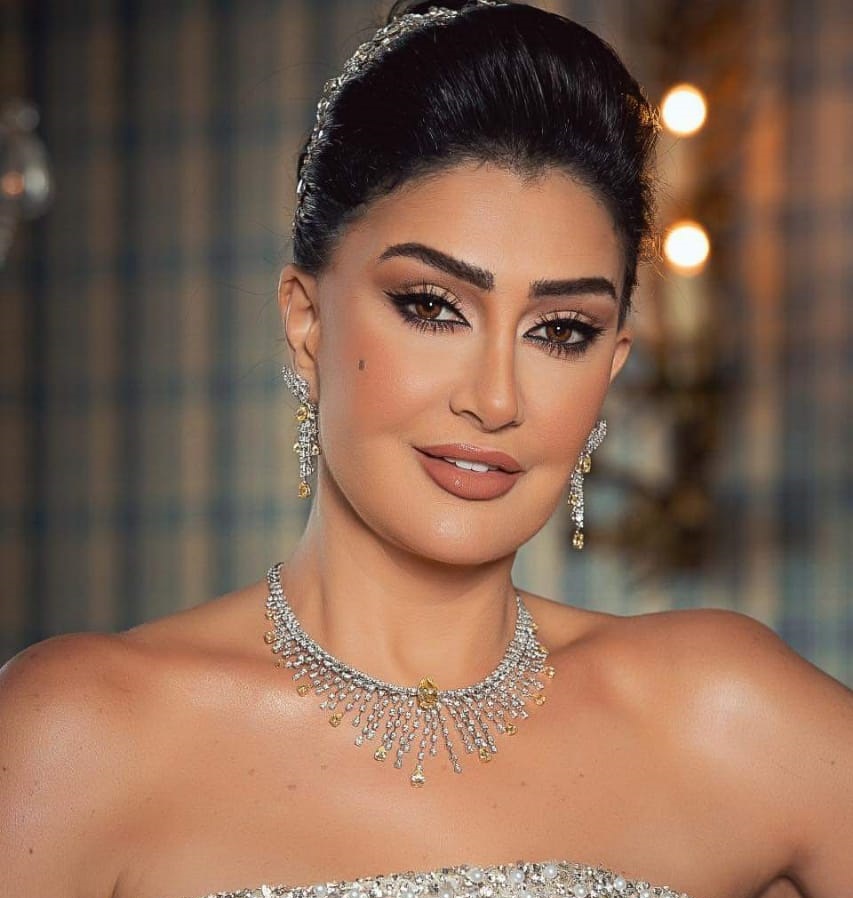 النجمة غادة عبد الرازق